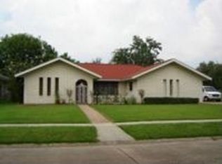 668 E Kitchen Dr, Port Neches, TX 77651