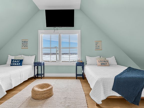 4th image of 49 Circle Beach Rd