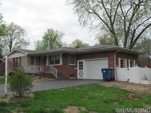 2nd image of 417 Grandview Dr