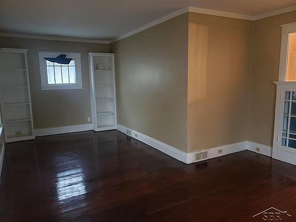 3rd image of 1821 Hancock St