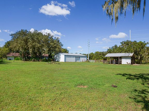 Free Standing Garage/Shed