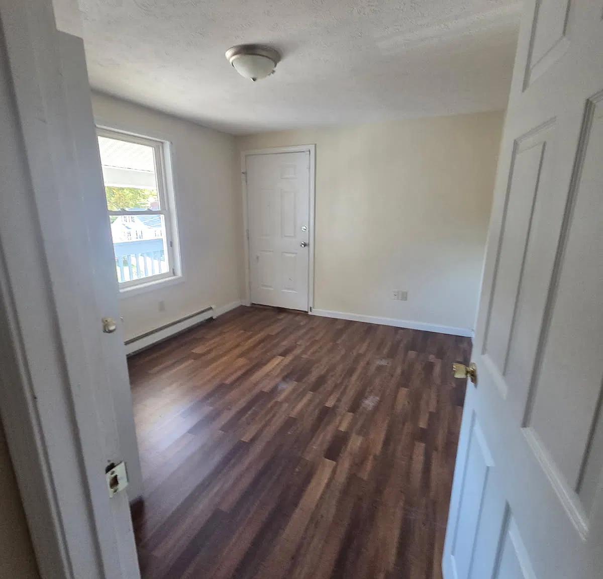 3 bed, $1,700 — Photo 2