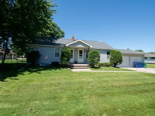440 Church Ave, Saint Charles, MN 55972