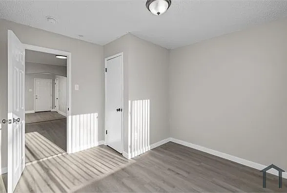 2056 Coleridge Dr — Photo 17
