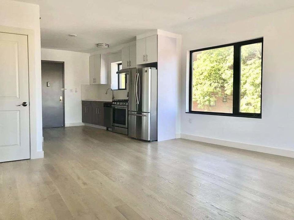 1st image of 6298 Woodhaven Blvd #6E