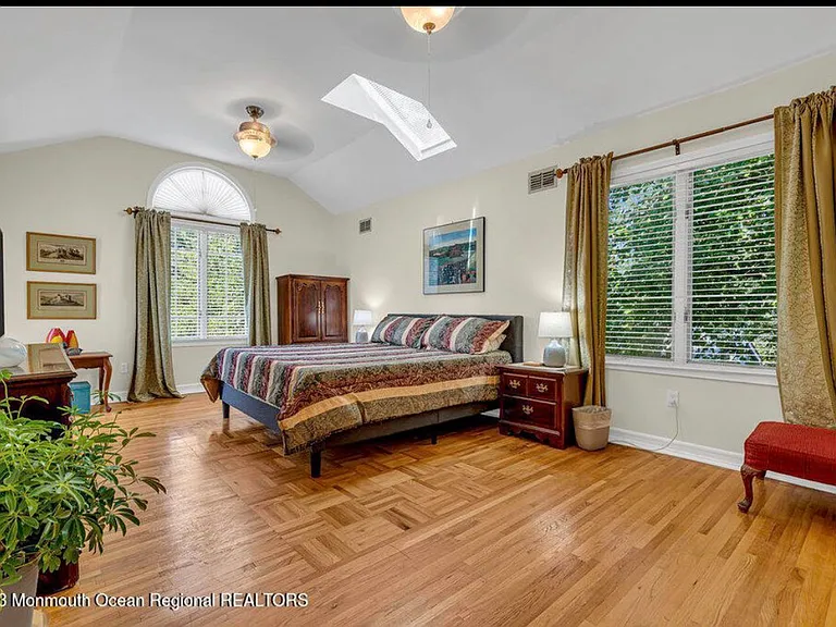 722 Maple Ave — Photo 17
