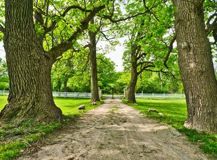 33W878 Army Trail Rd, Wayne, IL 60184