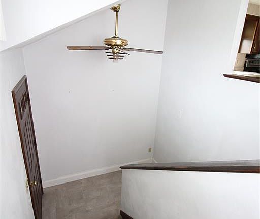 2nd image of 46 Carol Ct