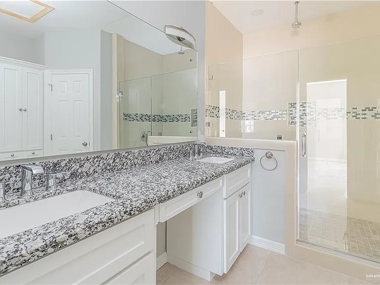3205 Erica Ln — Photo 11