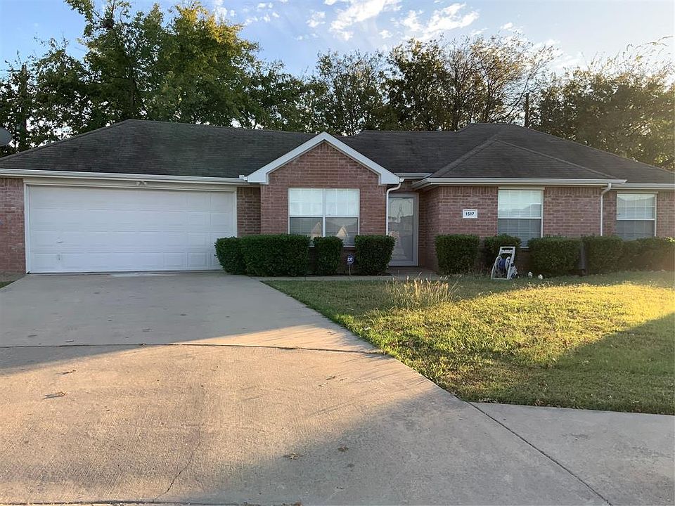1st image of 1517 Yellowbird Ct
