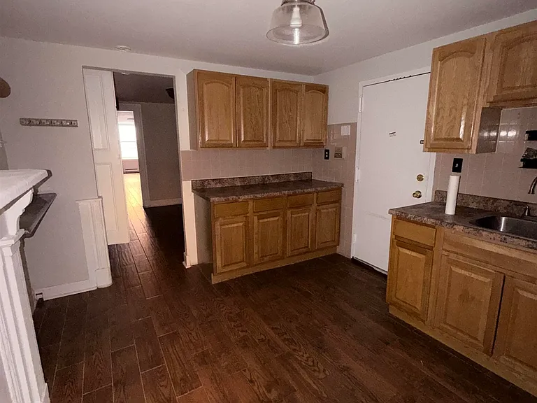 811 Washington St #BASEMENT — Photo 14