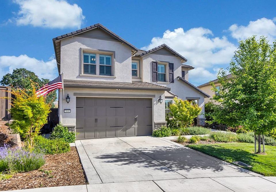 1st image of 3048 Whistling Way