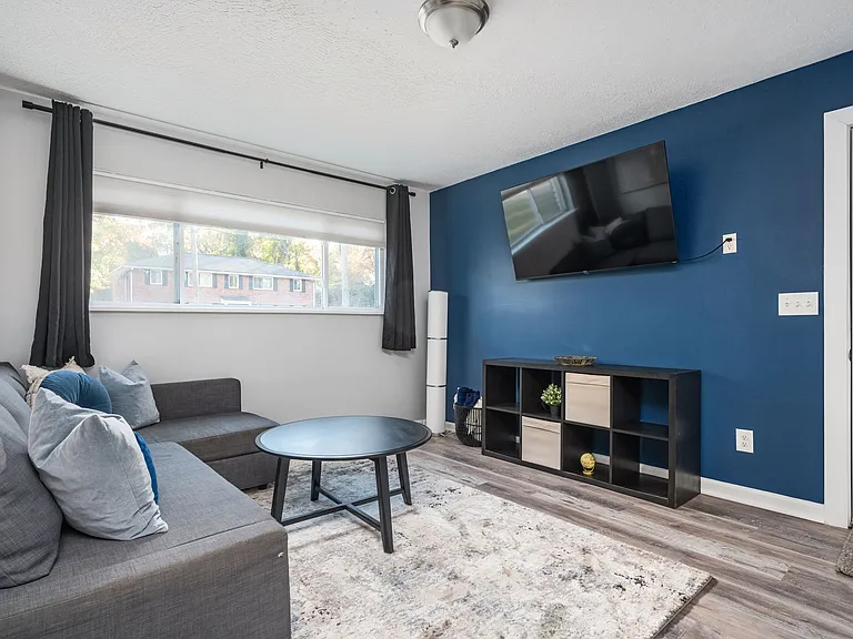 1591 Harvard Ave #C — Photo 4