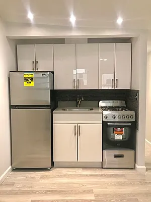 Rented by Meraki Realty LLC | media 3