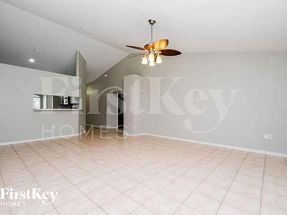 3rd image of 3131 Valley Vista Cir