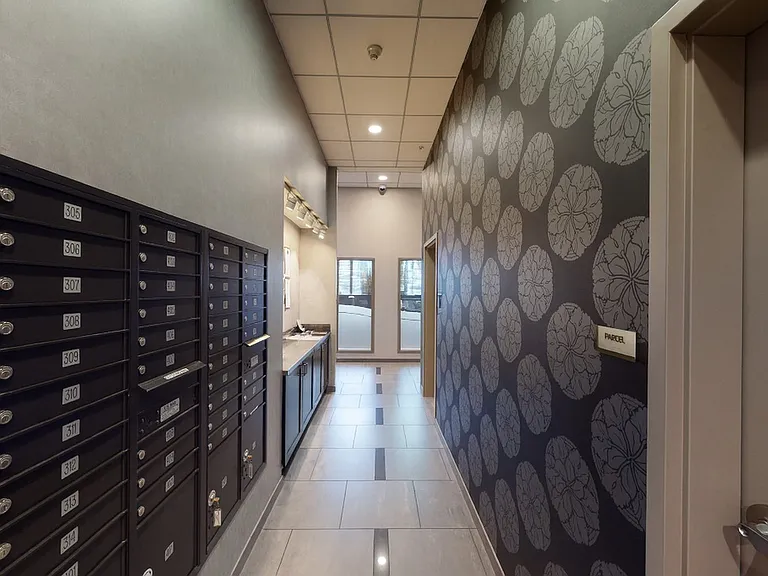 Lofts at Farmers Market Apartment Homes — Photo 16