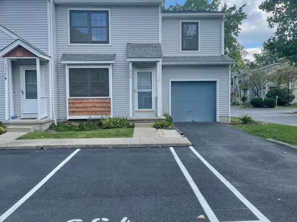 1060 Syracuse Ln #26D, Westerville, OH 43081