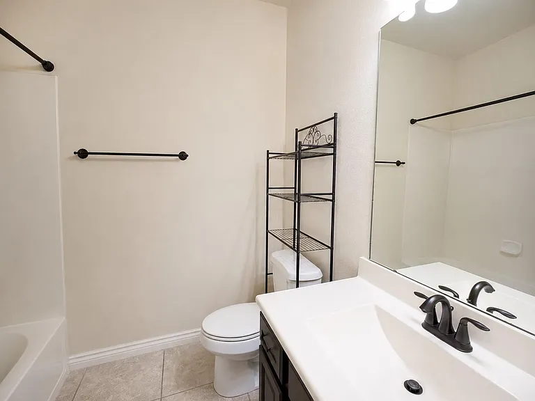7506 Amber Village Cir — Photo 19