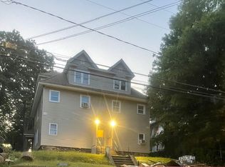 387 Willow St, Waterbury, CT 06710