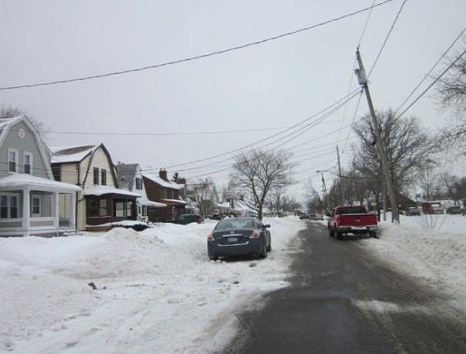 2nd image of 516 31st St