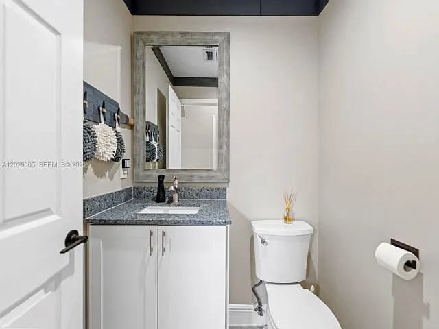 2021 SE 17th Ave — Photo 12