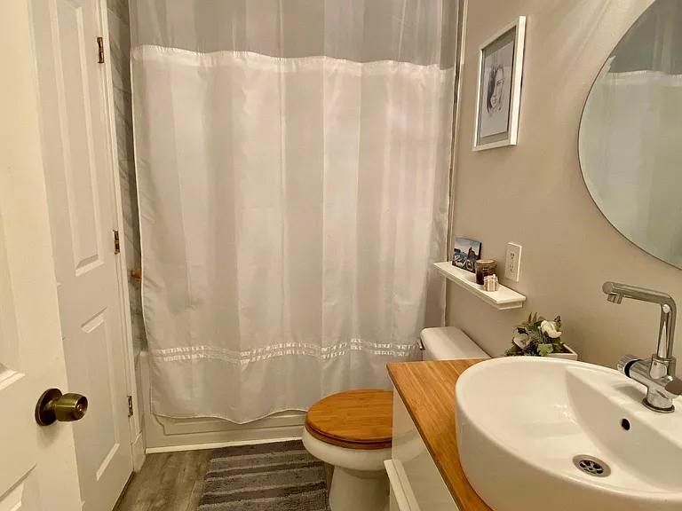 3rd floor bath