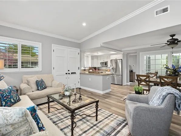 713 Avenida Majorca Unit B, Laguna Woods, CA 92637