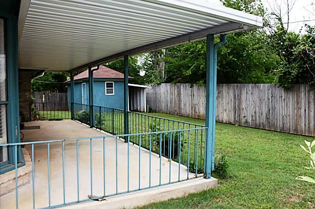2nd image of 7432 Forrest Ln