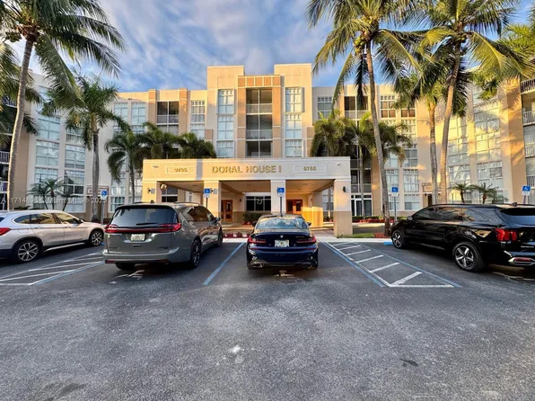 9755 NW 52nd St APT 107, Doral, FL 33178