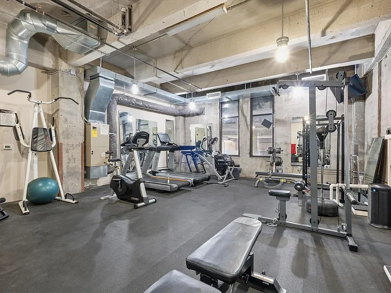 360 W Pershing Rd #190 — Photo 35