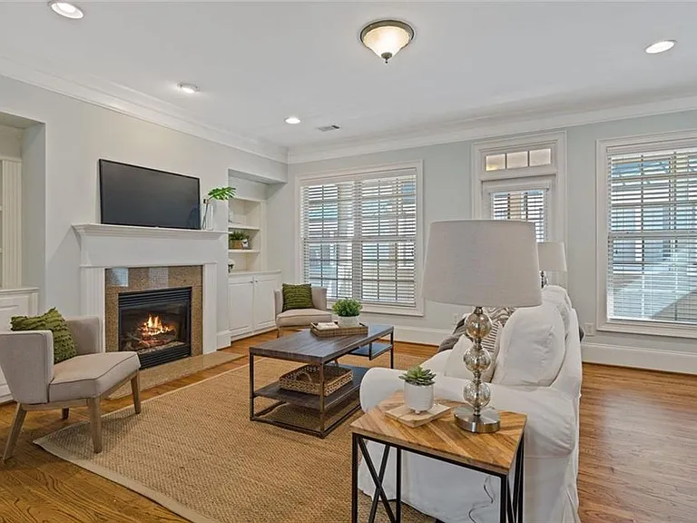 2763 Durham Dr NE — Photo 27