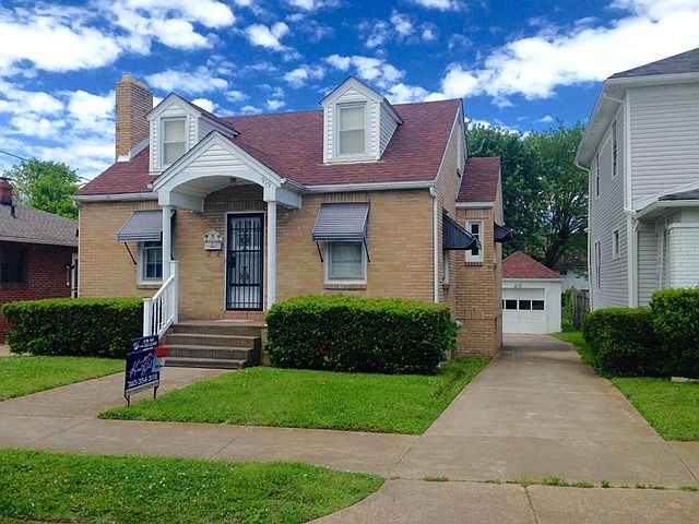 1st image of 919 29th St