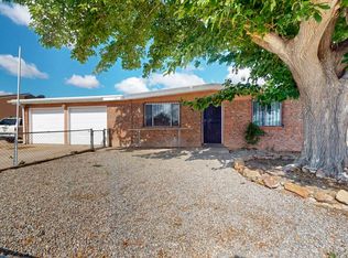 1001 Blazick St SW, Albuquerque, NM 87121