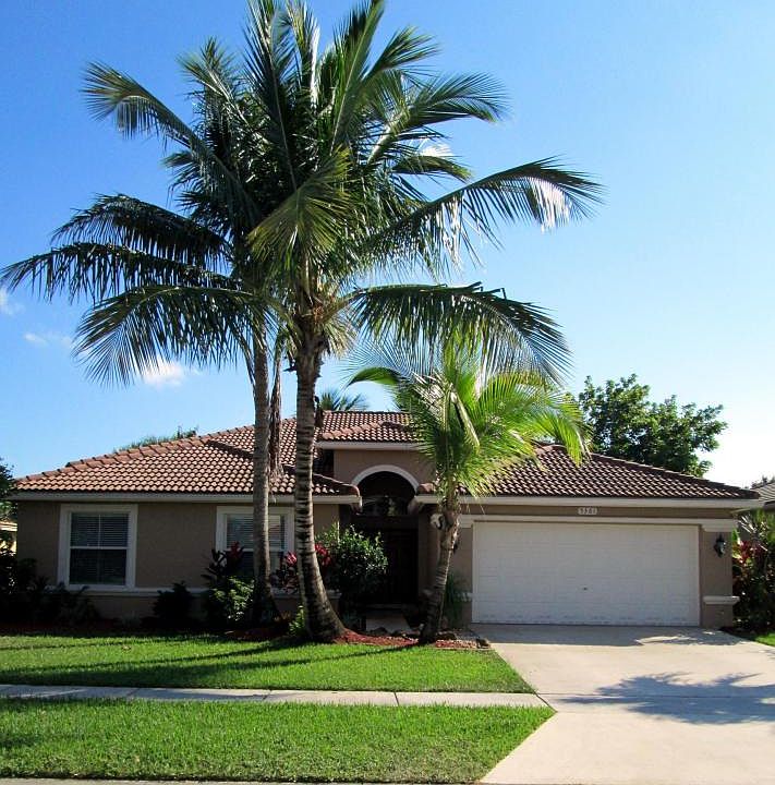 1st image of 5361 Oakmont Village Cir