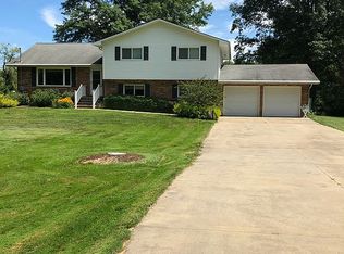 3561 Dayton Rd, Madison, OH 44057