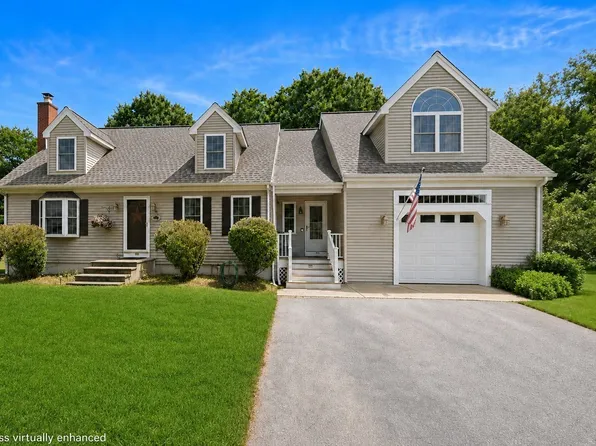 50 Trinity Cir, Attleboro, MA 02703