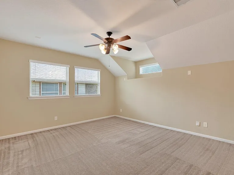 74 S Sawbridge Cir — Photo 33