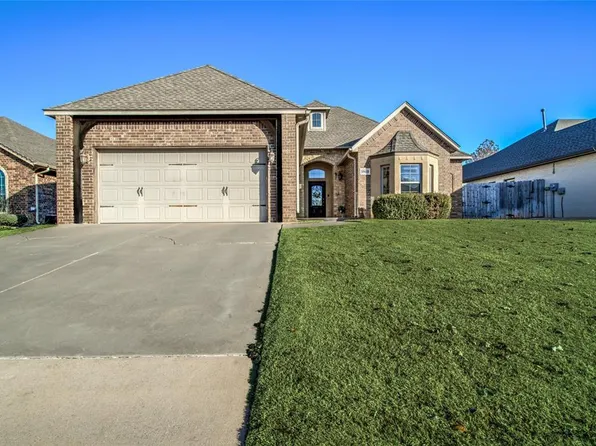 3900 Montclair Dr, Edmond, OK 73013