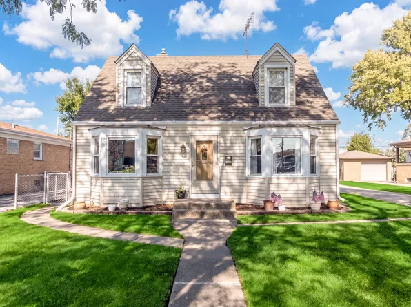 8316 W Oak Ave, Niles, IL 60714