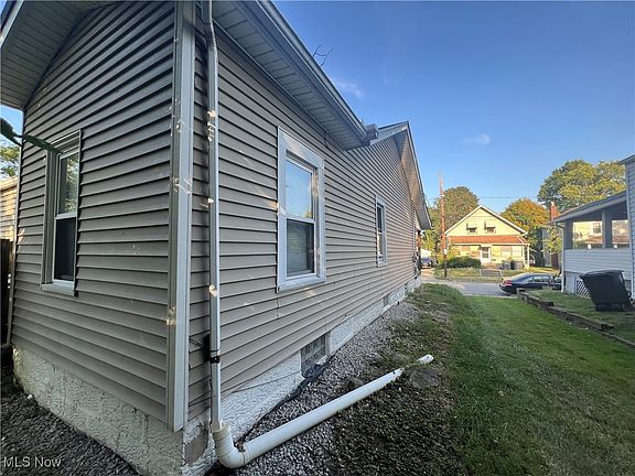 4th image of 502 Lucy St