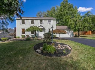 31 Latchmere Dr, Victor, NY 14564