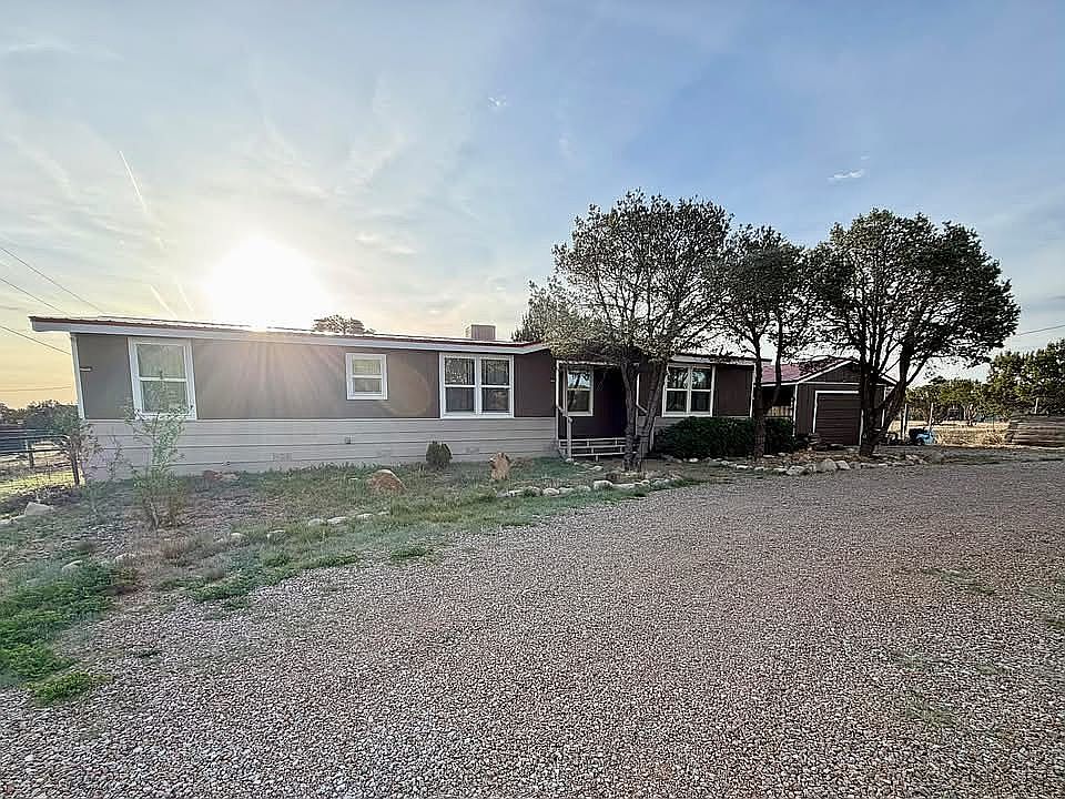1st image of 23 Skyline Dr