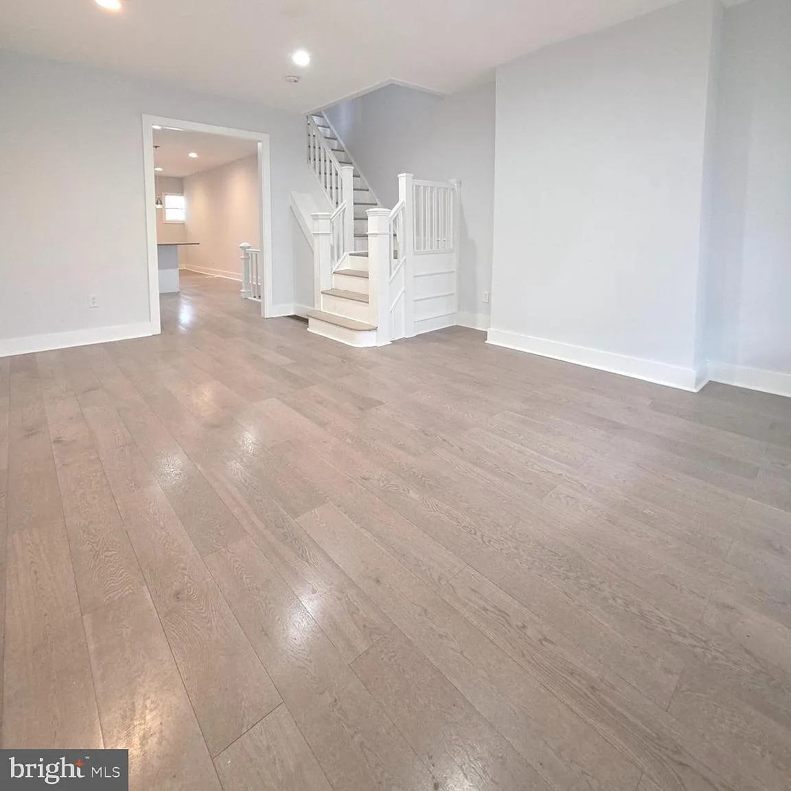 4 bed, 1.5 bath, 1320 sqft, $1,990 — Photo 1
