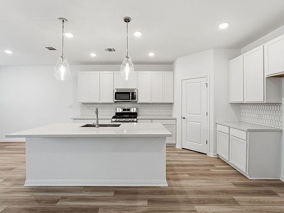 2nd image of 1816 Lorant Ln