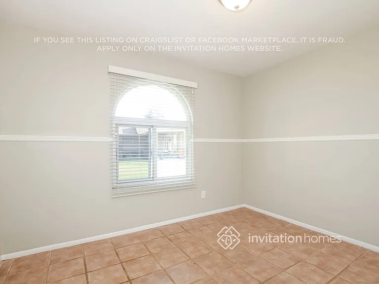 18433 N 2nd Dr — Photo 11