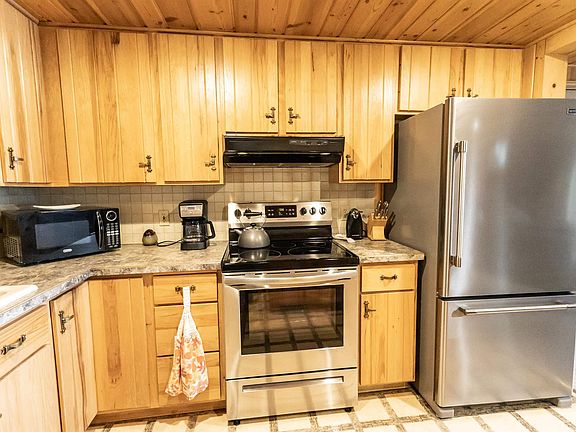 5th image of 1057 S Crescent Rd