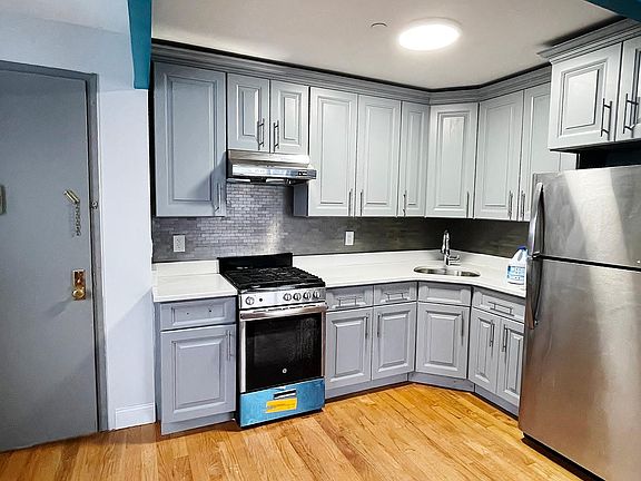 3rd image of 121-51 133rd St Floor 2