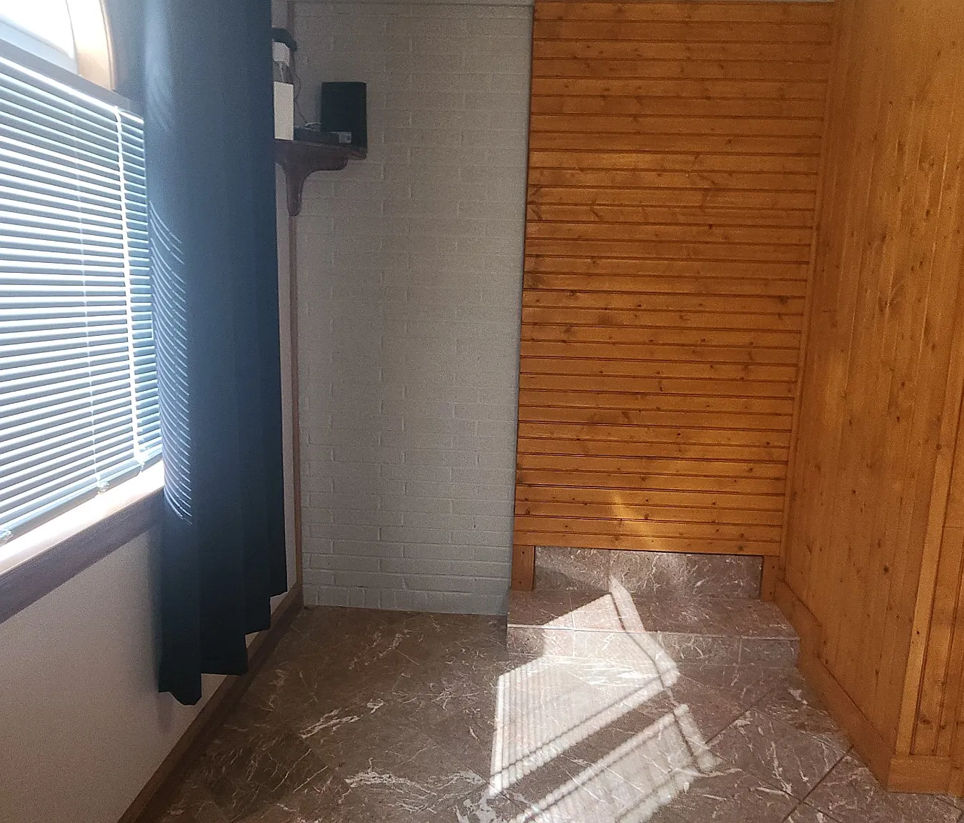 335 North Peachtree Ave - Longterm - 2 — Photo 2