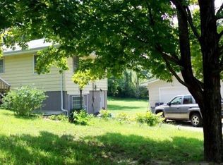 3939 W Division St, Decatur, IL 62522