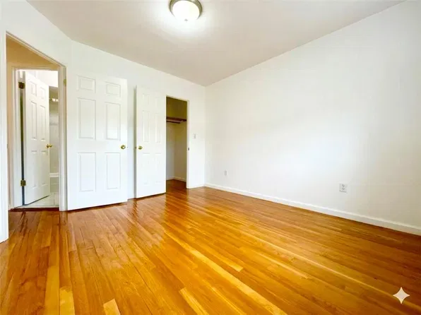 1534 W 7th St APT 3B, Brooklyn, NY 11204